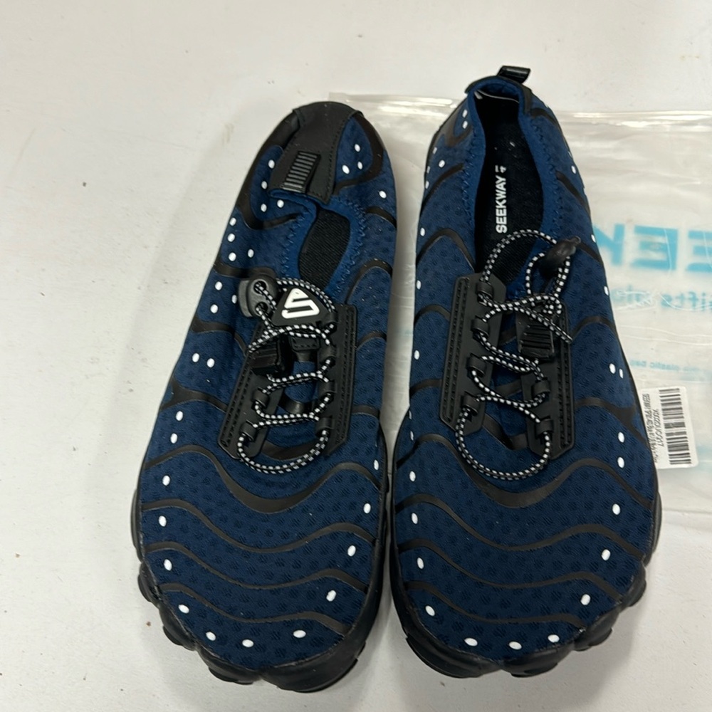 Seekway Water Shoes,  New  Size 41(10US)